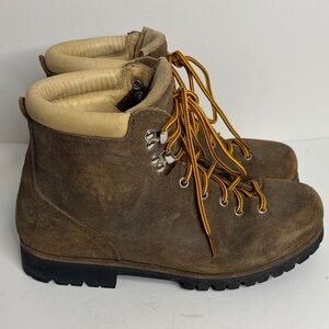Vintage Vasque Hiking Boots Mens 9 Brown Leather Mountaineering Made in Italy